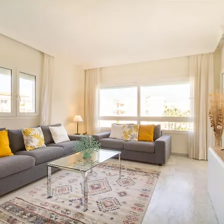 Marbella Banus Suites - Banus Playa Rocio - 3Br - 3Ba - Direct Beach & Sea Access Complex - Outdoor Terrace W Garden Views - Pool - 3 Min Walk To Puerto Banus & Corte Ing Luxury Shopping - Ideal For Families Marbella