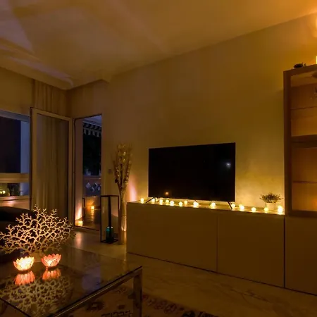 Banus - Banus Playa Rocio - 3br - 3ba - Direct & Sea Access Complex - Outdoor Terrace W Garden Views - Pool - 3 Min Walk To Puerto Banus & Corte Ing Luxury Shopping - Ideal For Families *